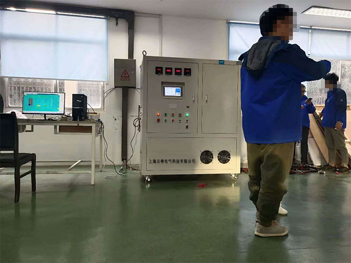 航天航空充電樁耦合插頭大電流溫升及電阻測(cè)試裝置安裝現(xiàn)場(chǎng)